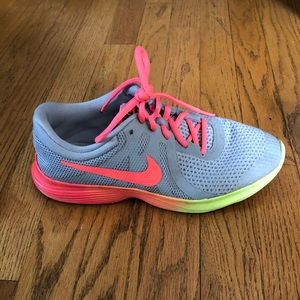 Womens Nike shoes